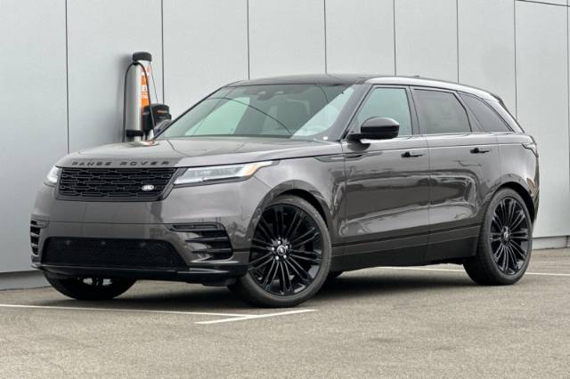 2026 Land Rover Range Rover Velar Dynamic SE