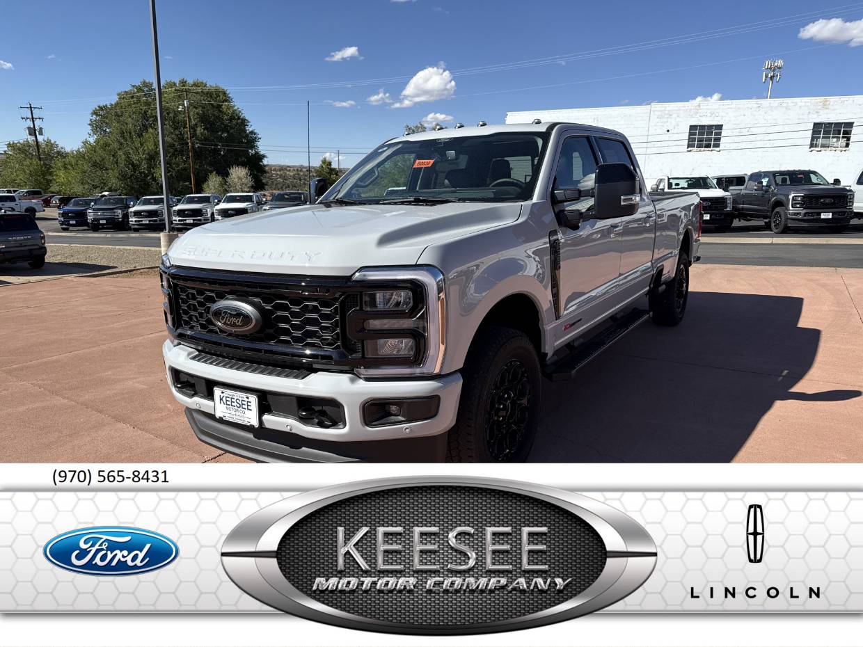 2026 Ford F-350 Super Duty Lariat's photo