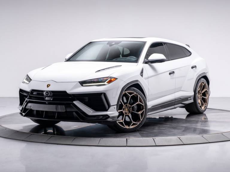 2023 Lamborghini Urus Performante