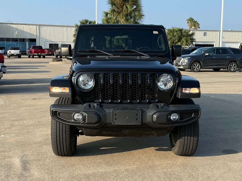2022 Jeep Gladiator Altitude photo 2