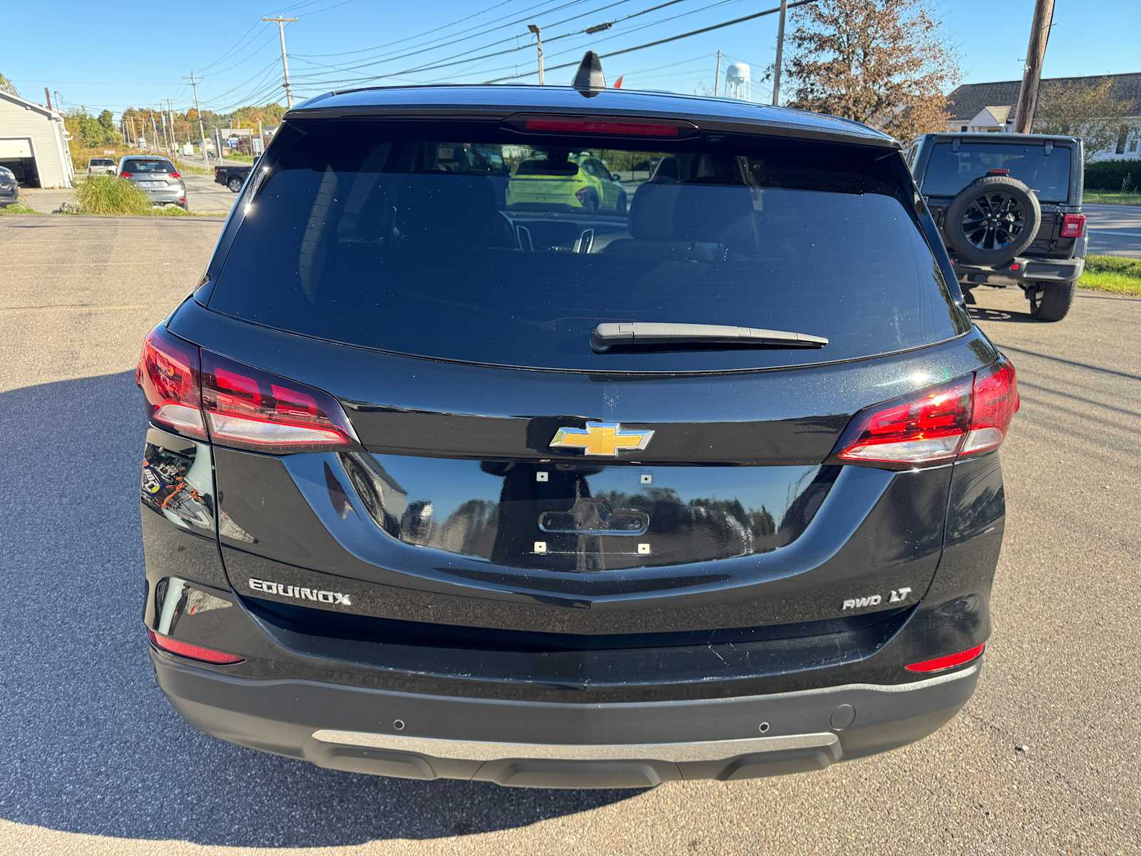 2024 Chevrolet Equinox LT photo 2