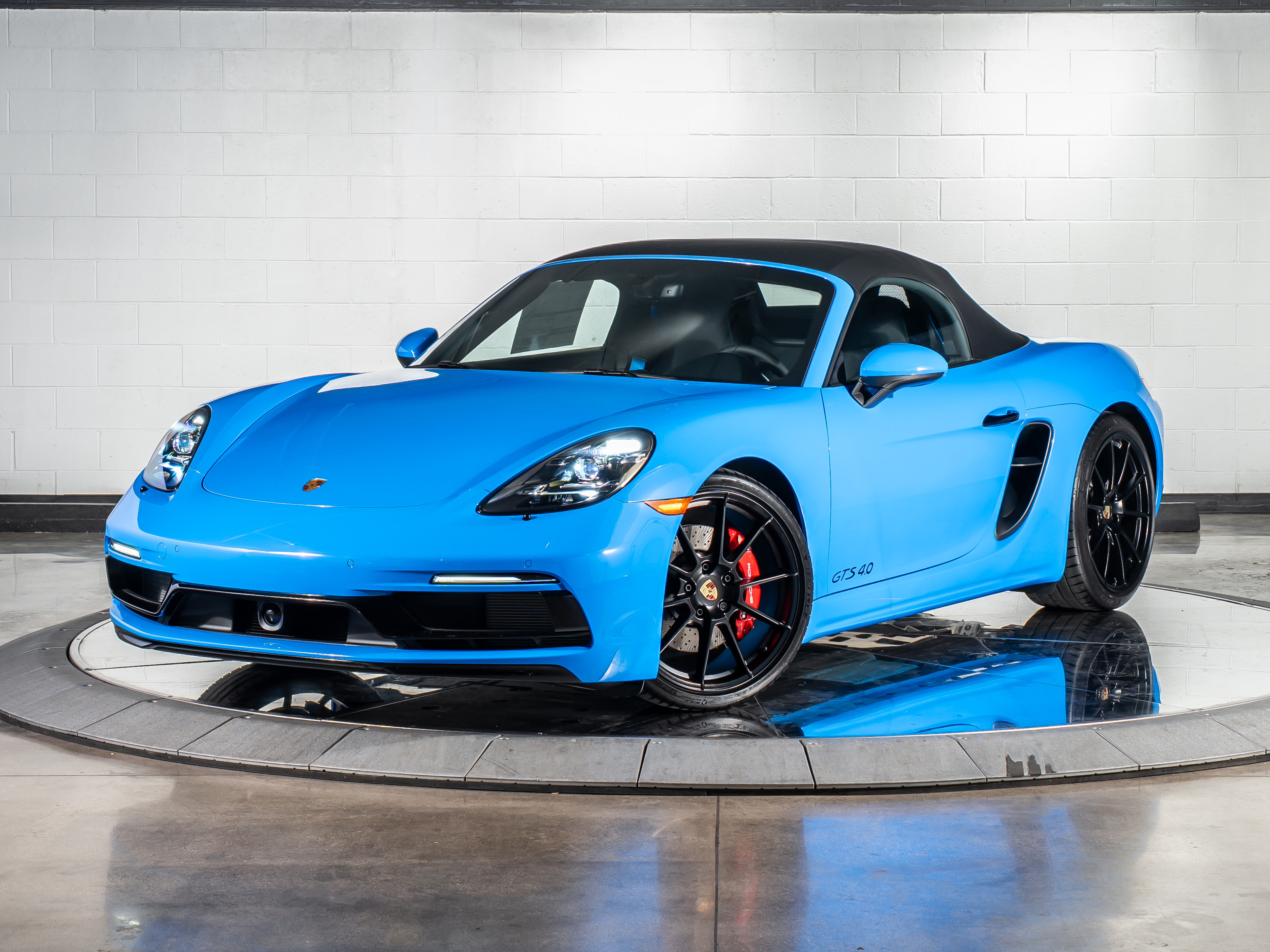2025 Porsche Boxster GTS 4.0 photo 4