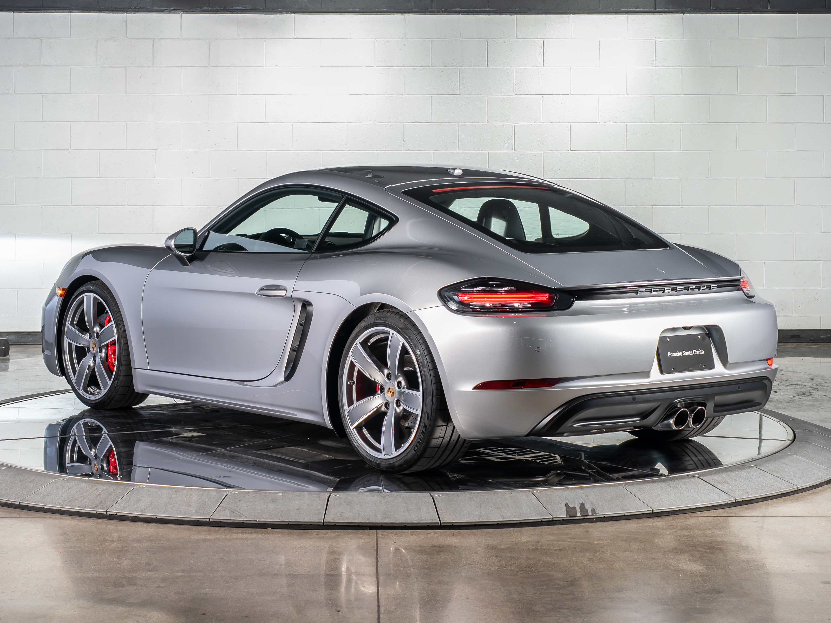 2025 Porsche Cayman S photo 3