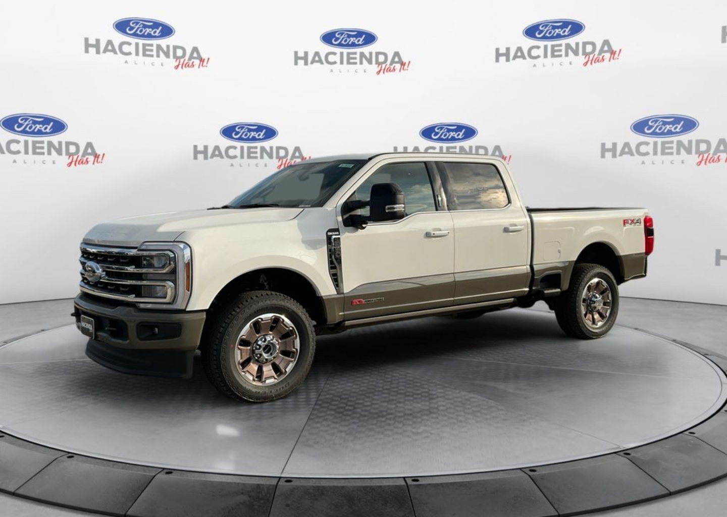 2026 Ford F-250 Super Duty King Ranch's photo