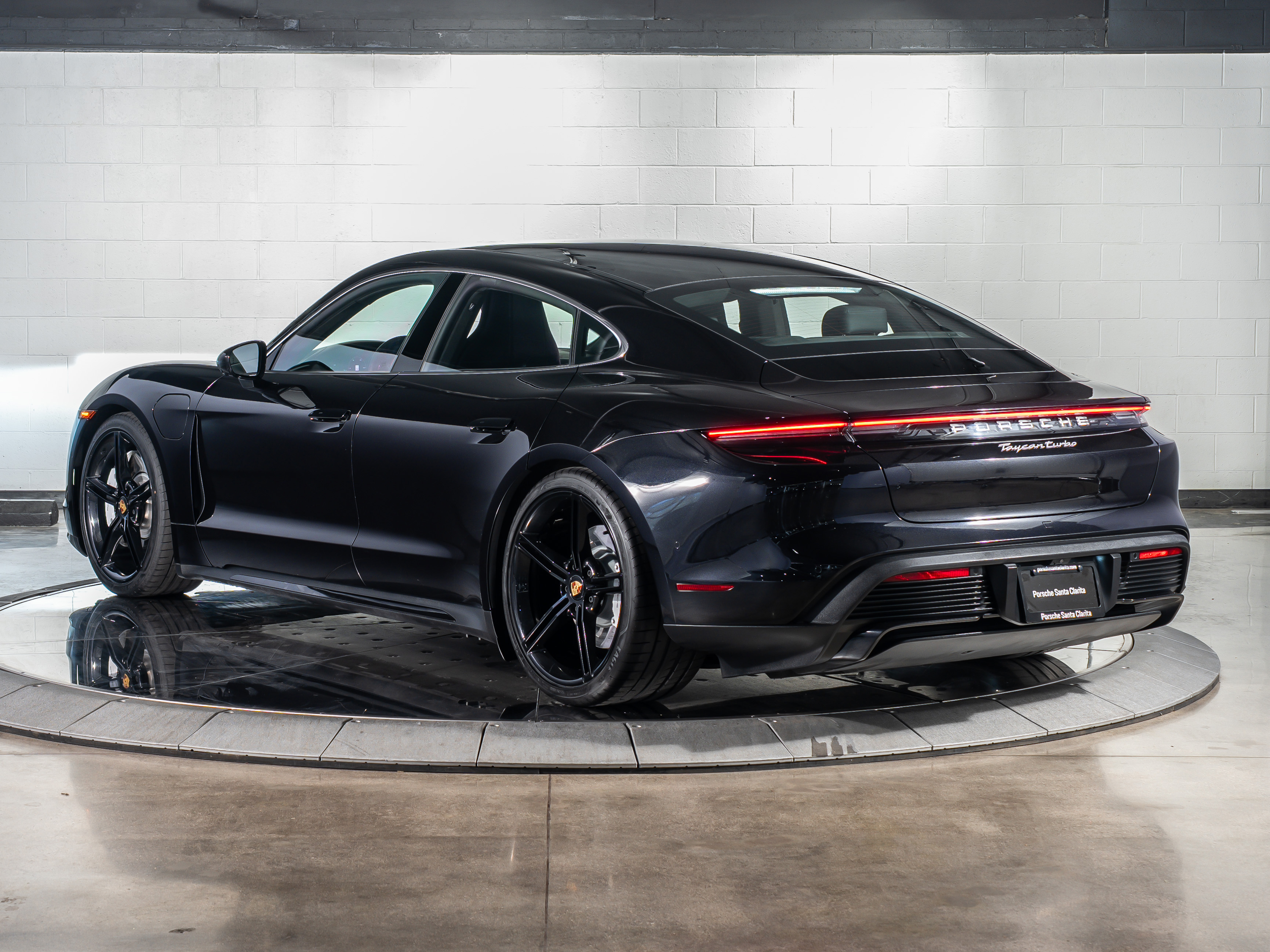 2023 Porsche Taycan Turbo photo 3