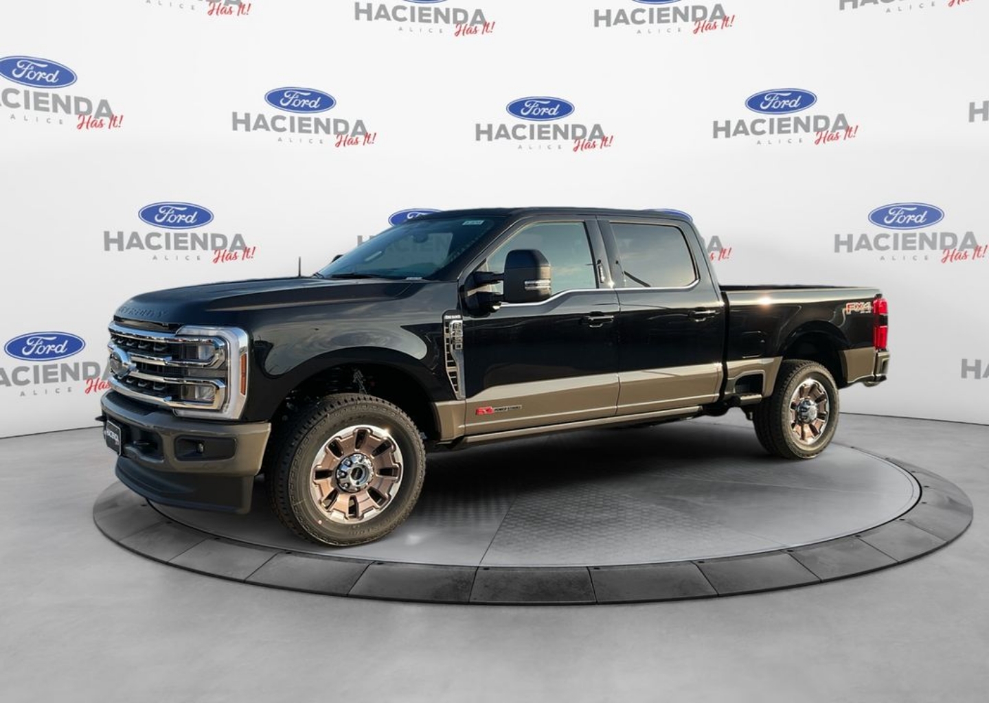 2026 Ford F-250 Super Duty King Ranch's photo