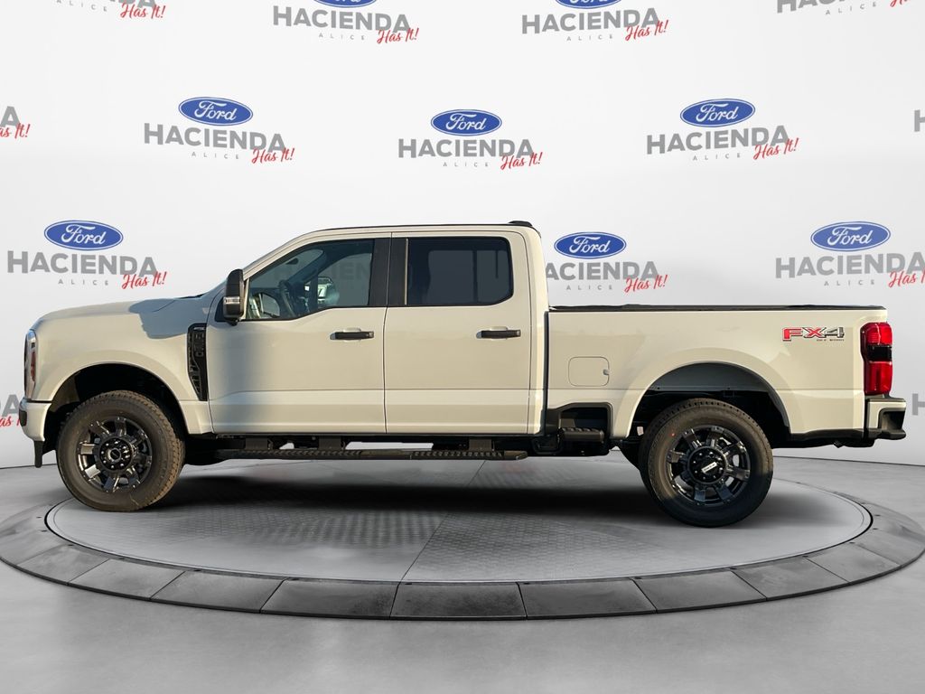 2026 Ford F-250 photo 2