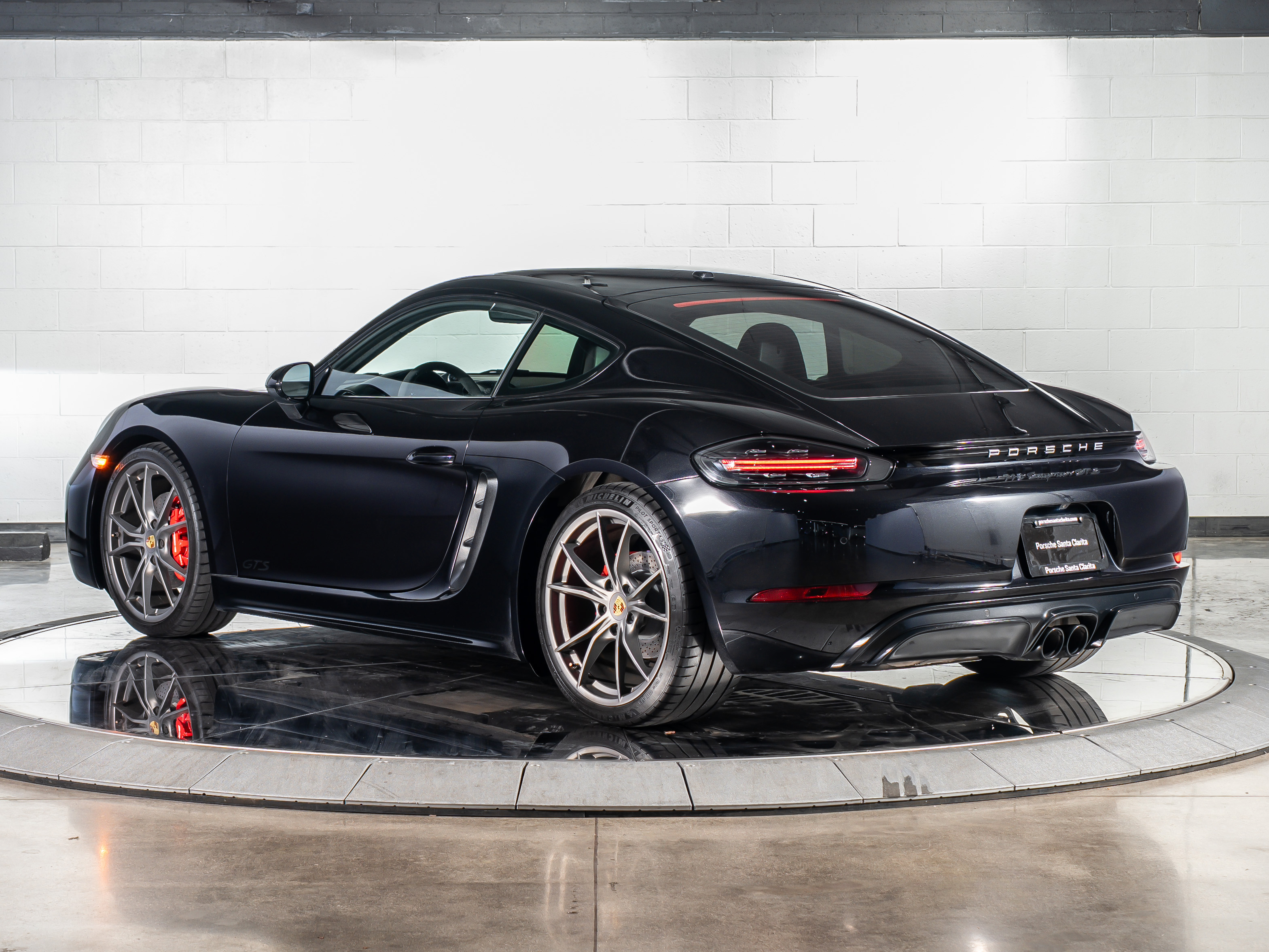 2018 Porsche Cayman GTS photo 3