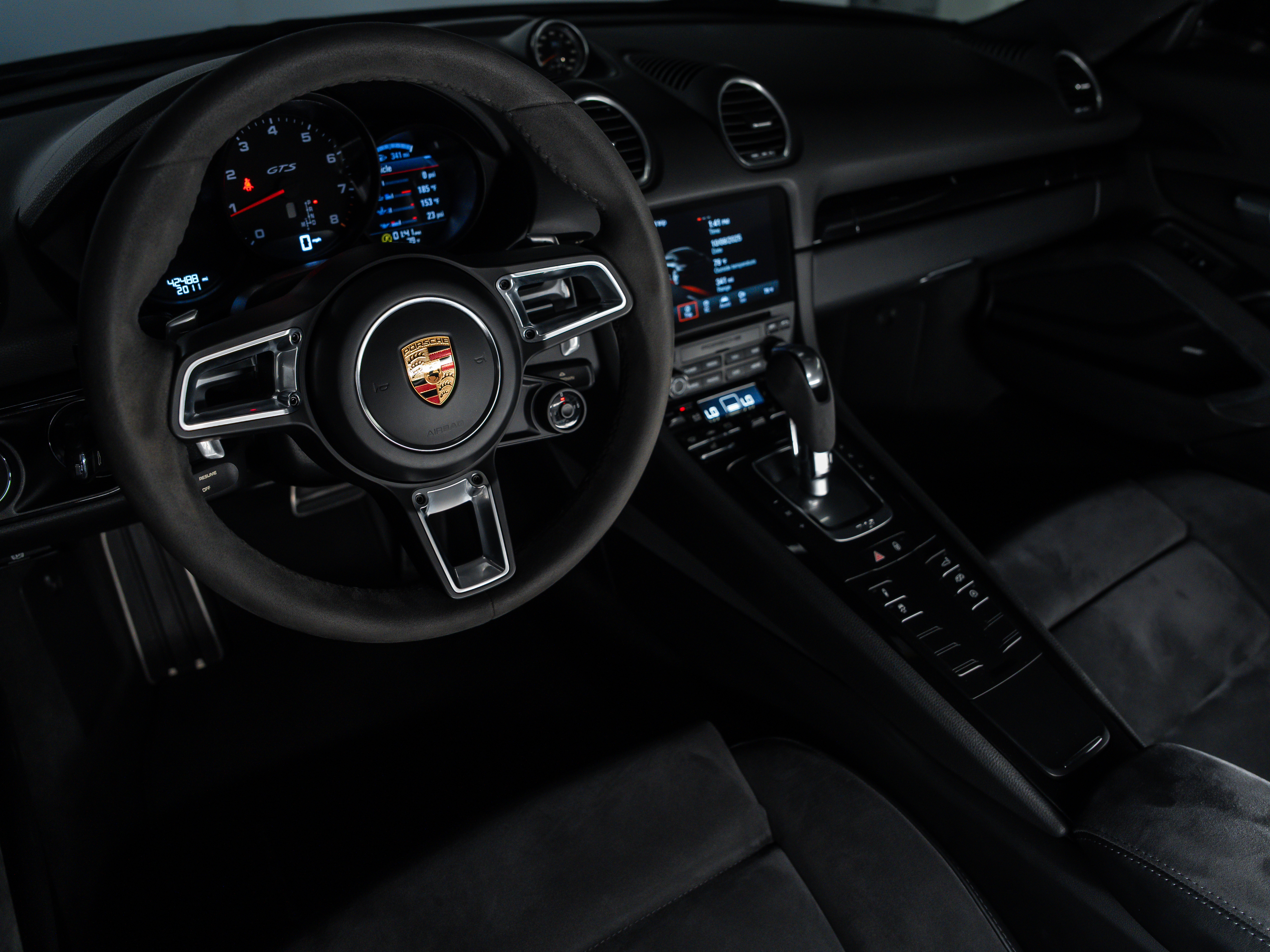 2018 Porsche Cayman GTS photo 4