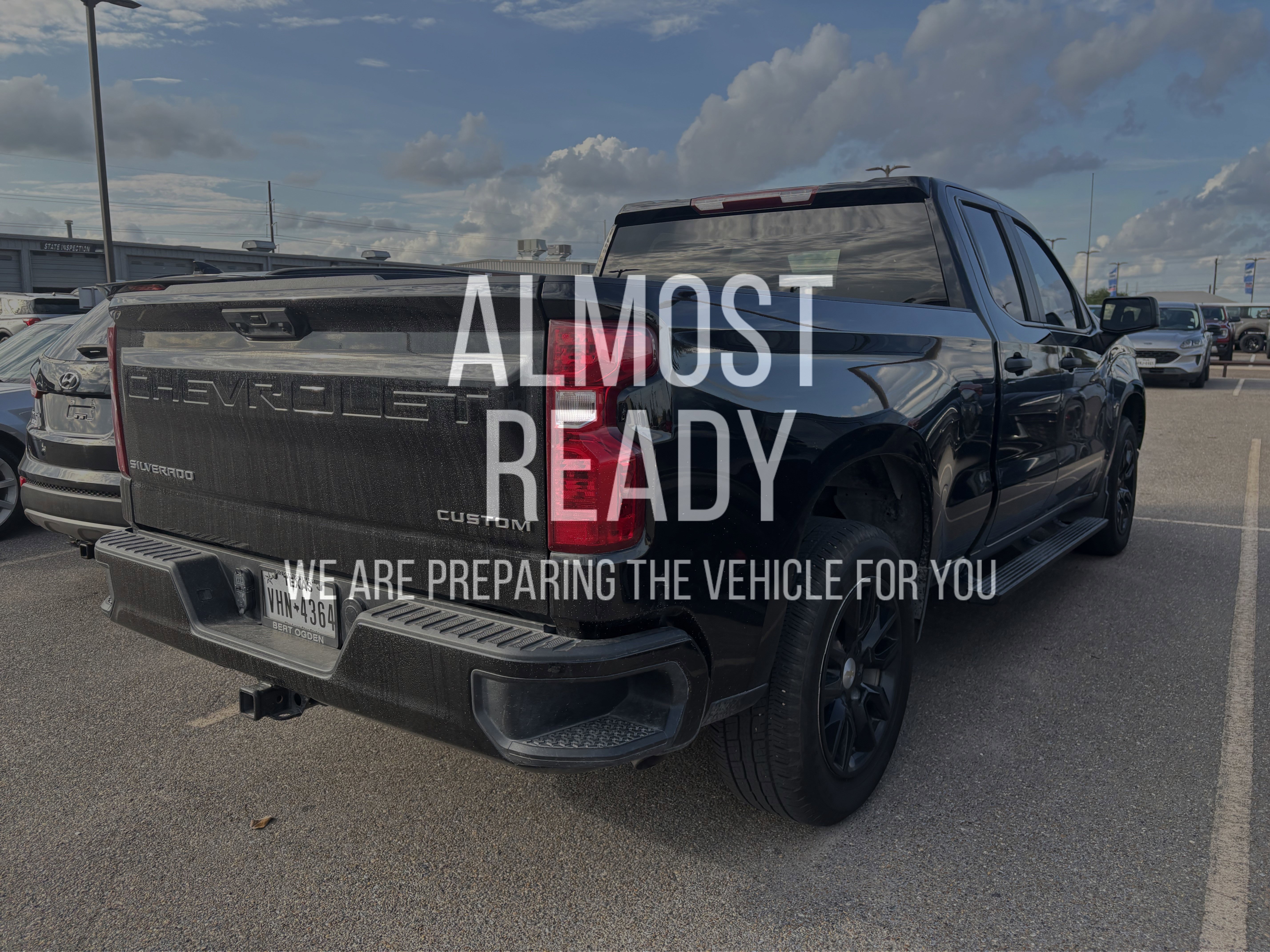 2023 Chevrolet Silverado 1500 Custom photo 4