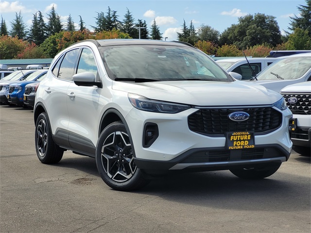 2025 Ford Escape Hybrid Platinum
