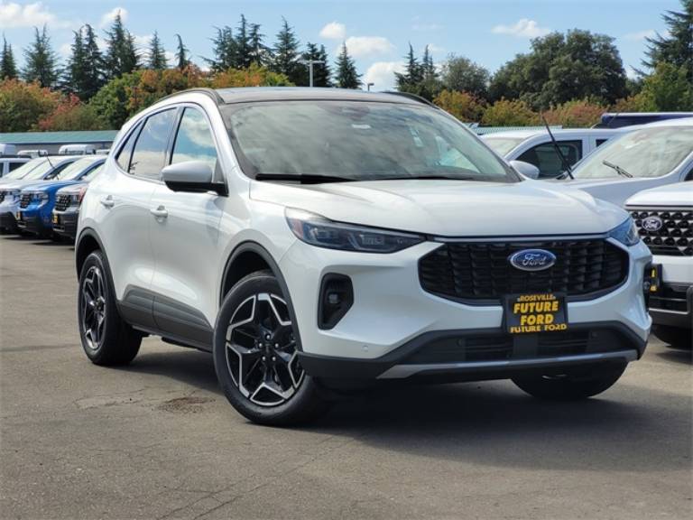 2025 Ford Escape Hybrid Platinum