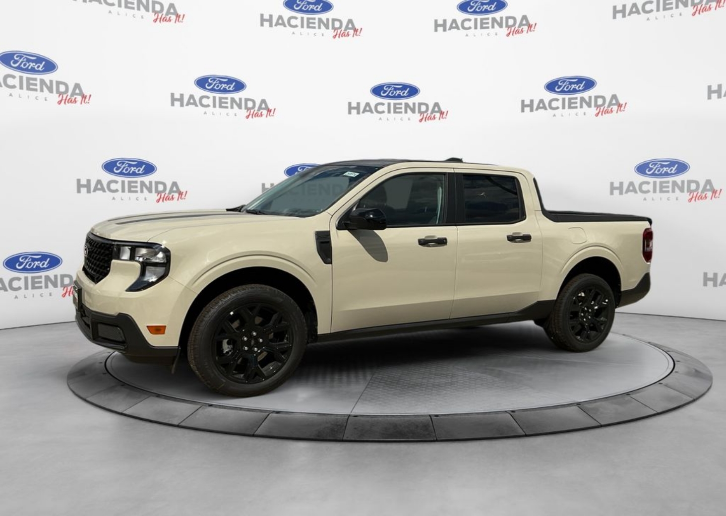 2025 Ford Maverick XLT's photo