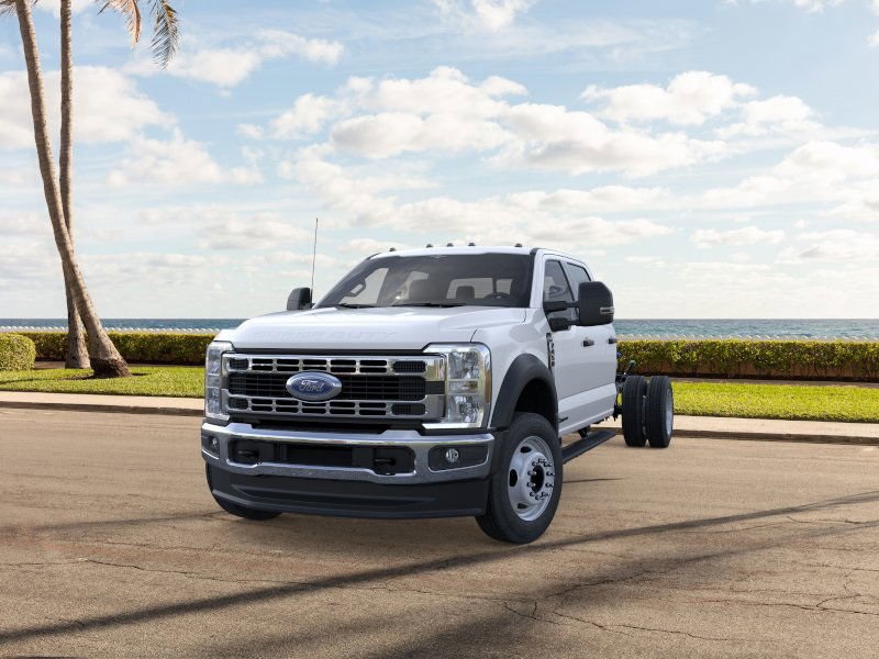 2026 Ford F-450 photo 2