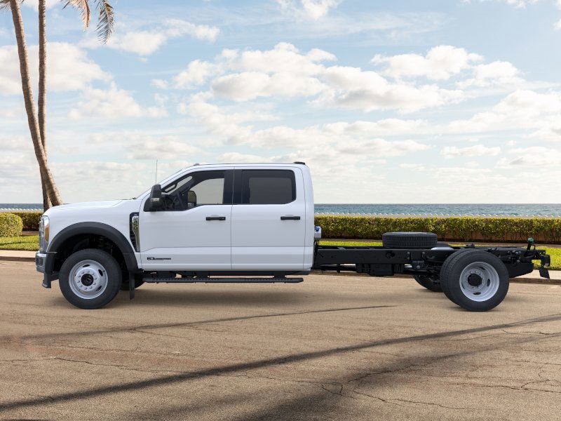 2026 Ford F-450 photo 3