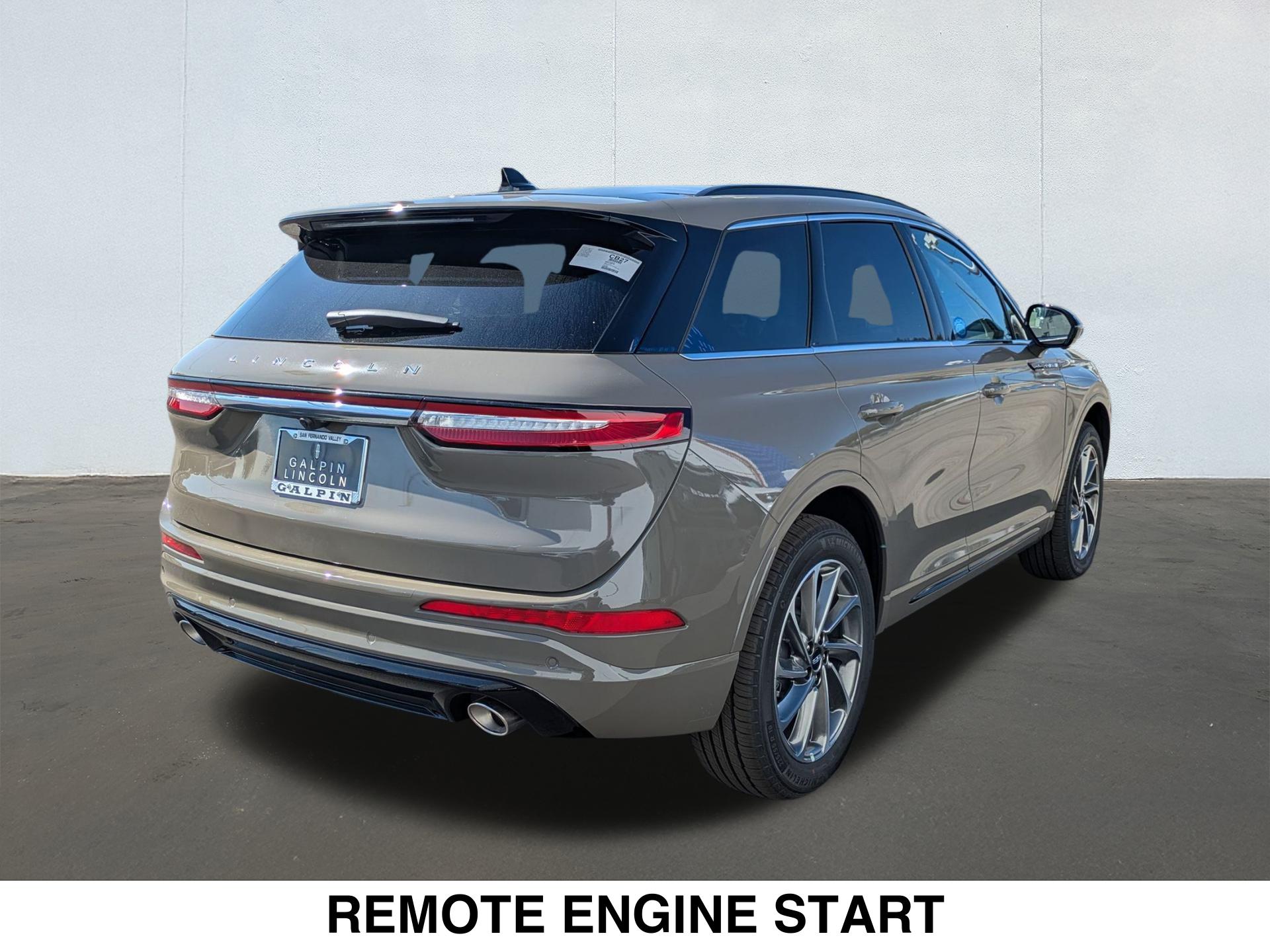 2025 Lincoln Corsair Grand Touring photo 2