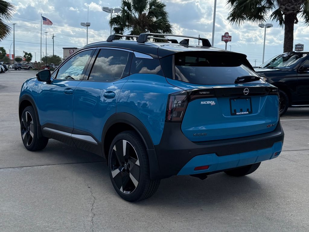 2026 Nissan Kicks SR photo 4