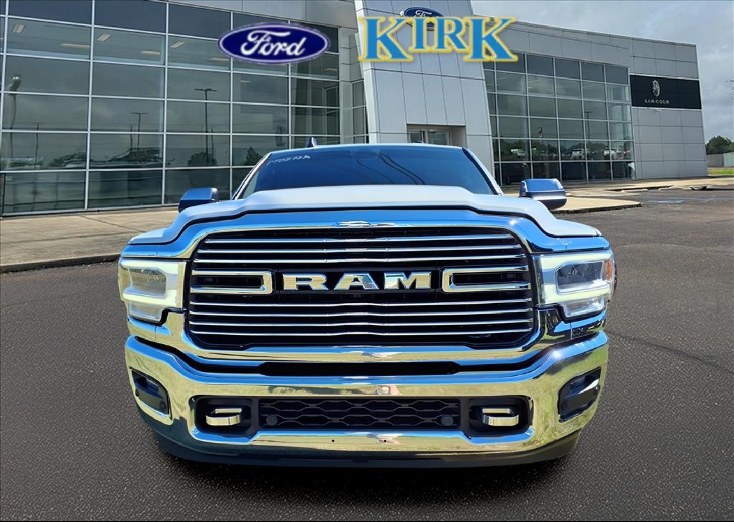 2022 RAM Ram 3500 Pickup Laramie - Photo 6