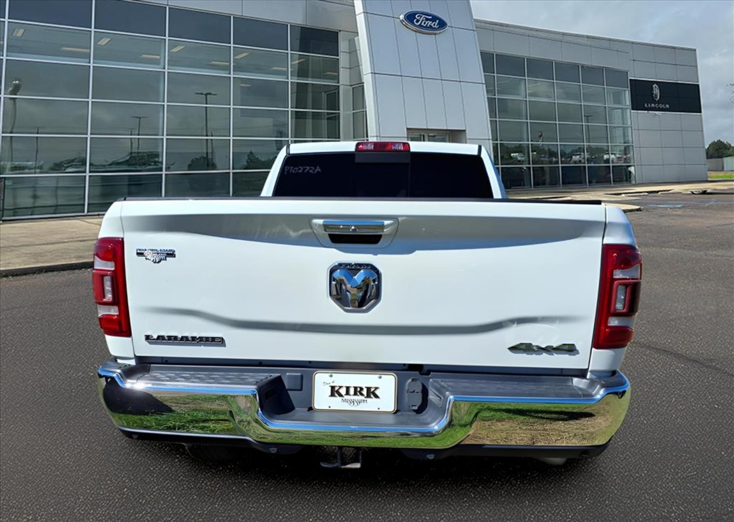 2022 RAM Ram 3500 Pickup Laramie - Photo 9
