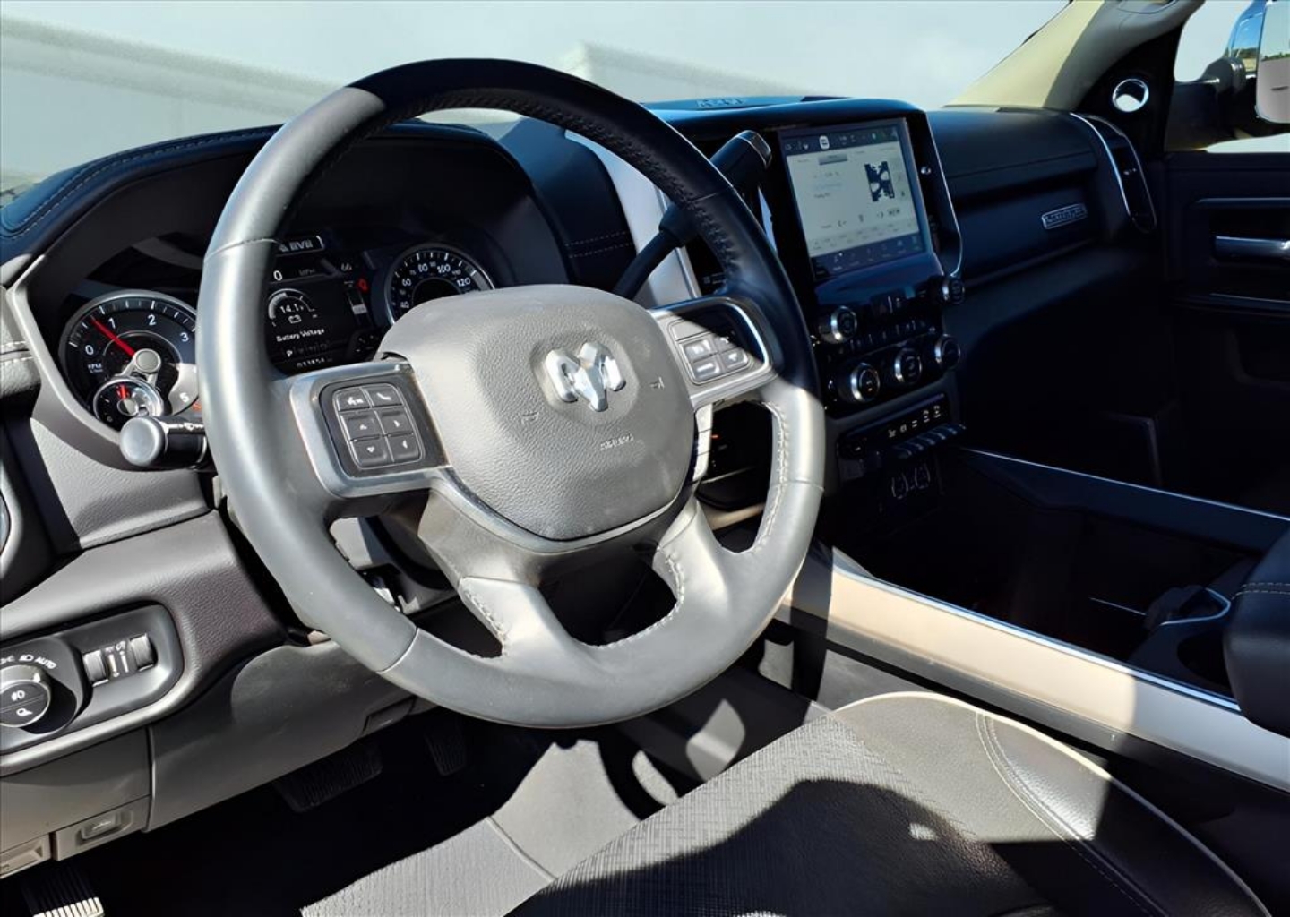 2022 RAM Ram 3500 Pickup Laramie - Photo 10