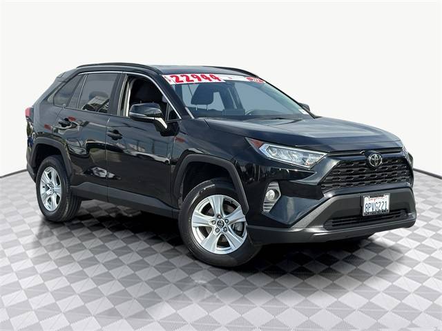 2020 Toyota RAV4 XLE
