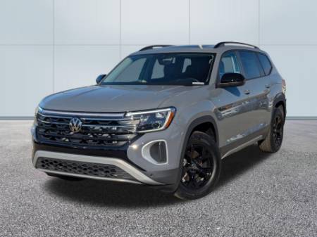 2025 Volkswagen Atlas Peak Edition w/Tech