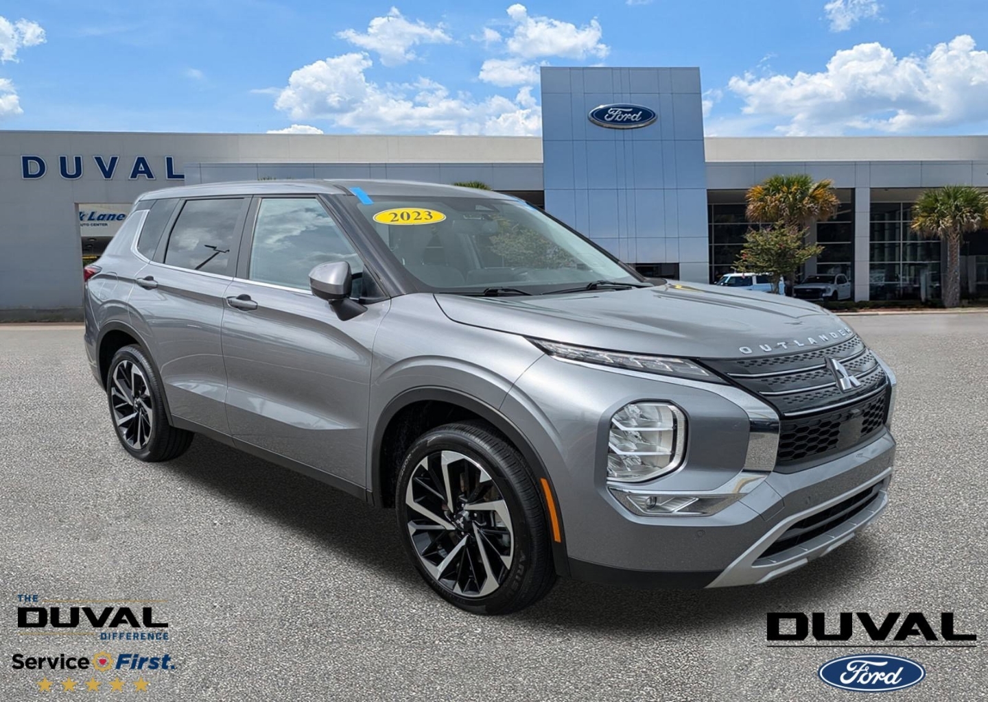 2023 Mitsubishi Outlander SE