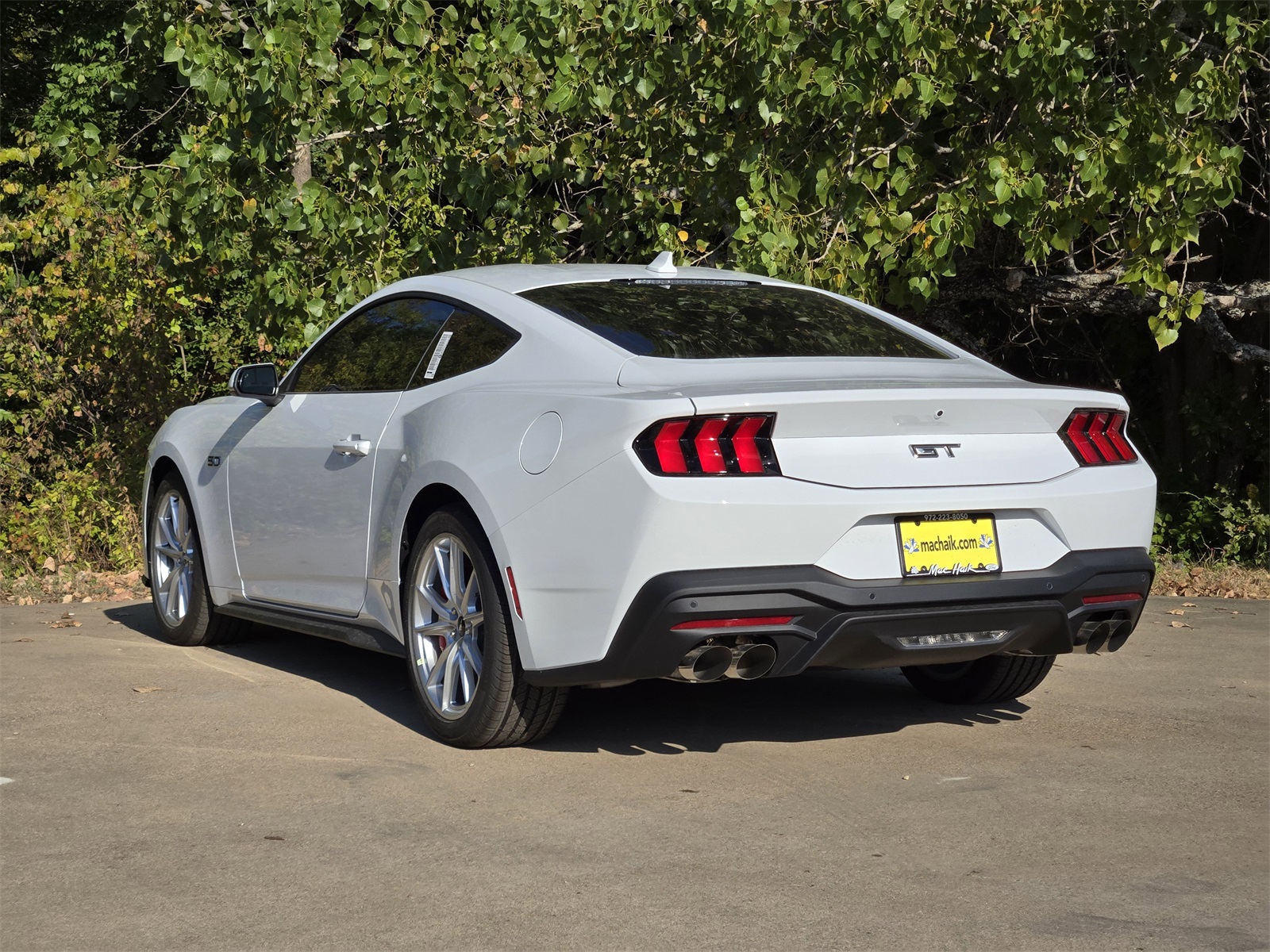2025 Ford Mustang GT Premium photo 3