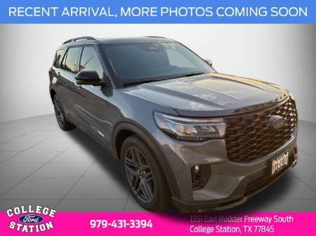 2025 Ford Explorer ST