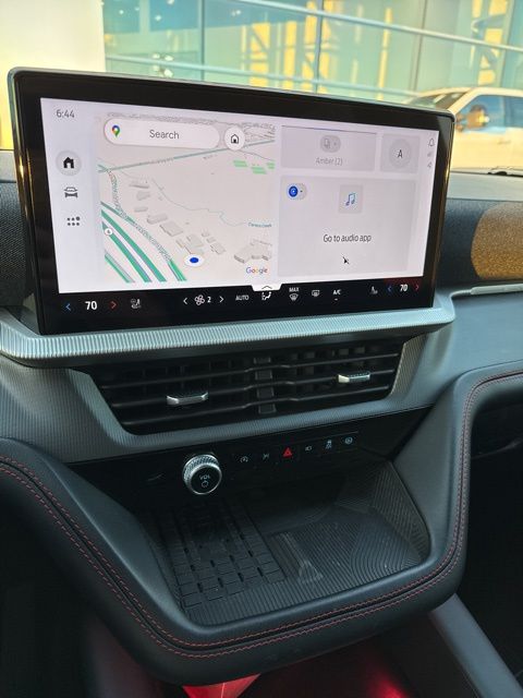 2025 Ford Explorer ST photo 4