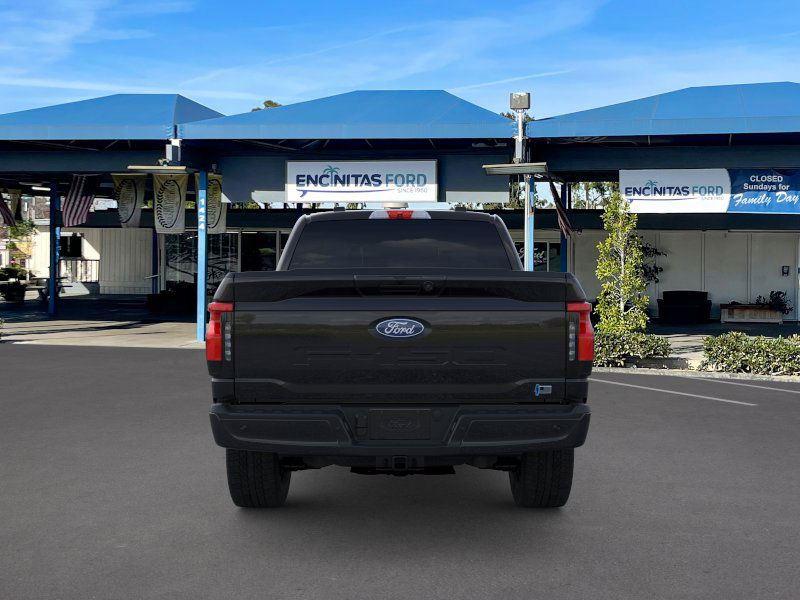 2025 Ford F-150 Lightning photo 4