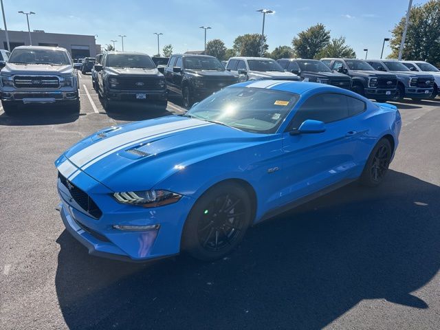 2022 Ford Mustang GT photo 3