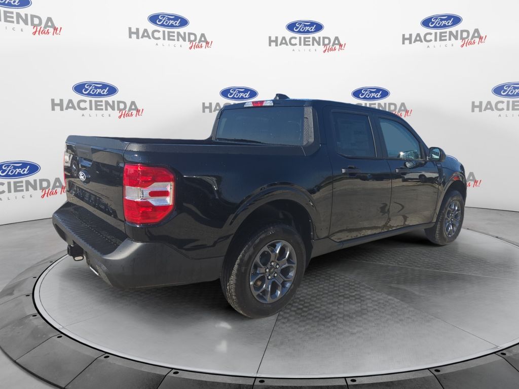 2025 Ford Maverick XLT photo 2
