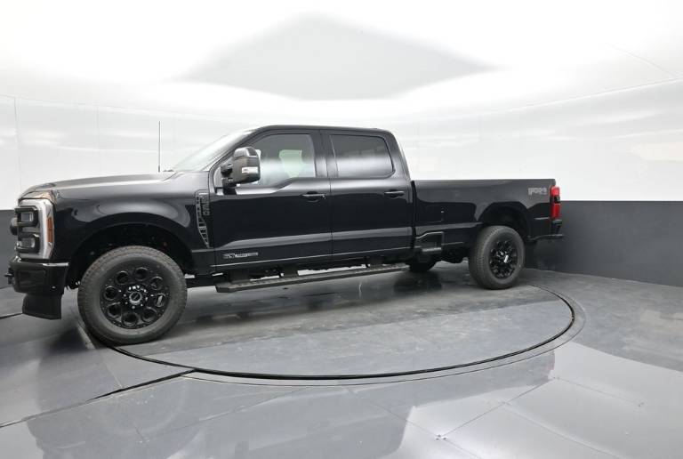 2026 Ford Super Duty F-350 SRW LARIAT