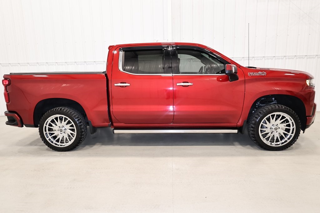 2022 Chevrolet Silverado 1500 High Country photo 2