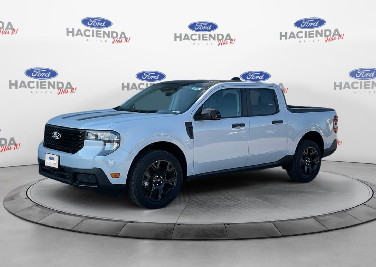 2025 Ford Maverick XLT's photo