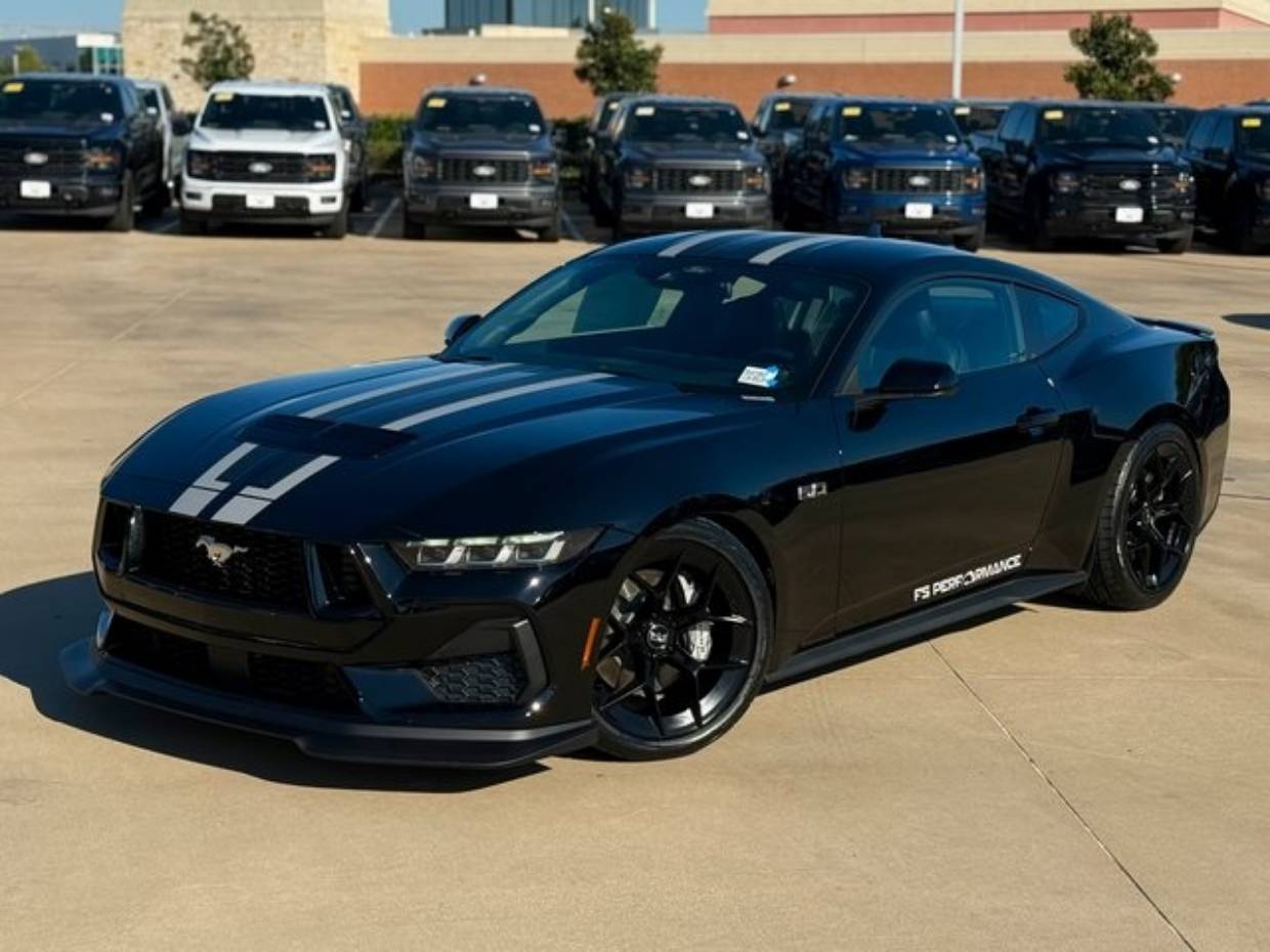 2025 Ford Mustang GT Premium's photo