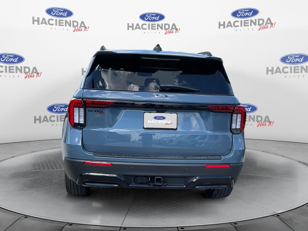2025 Ford Explorer ST-Line photo 4