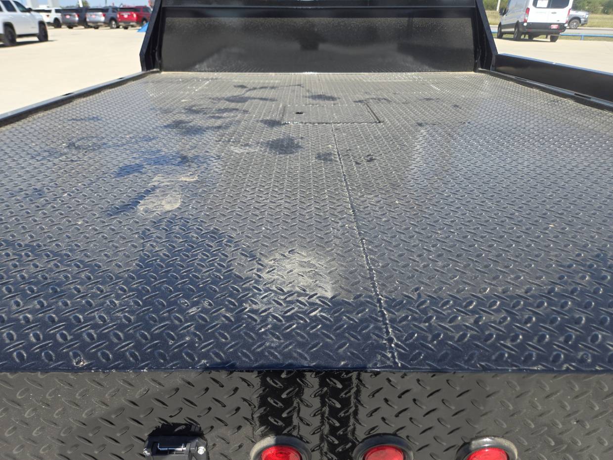 2025 Ford F-350 Super Duty Chassis Cab XL - Photo 20