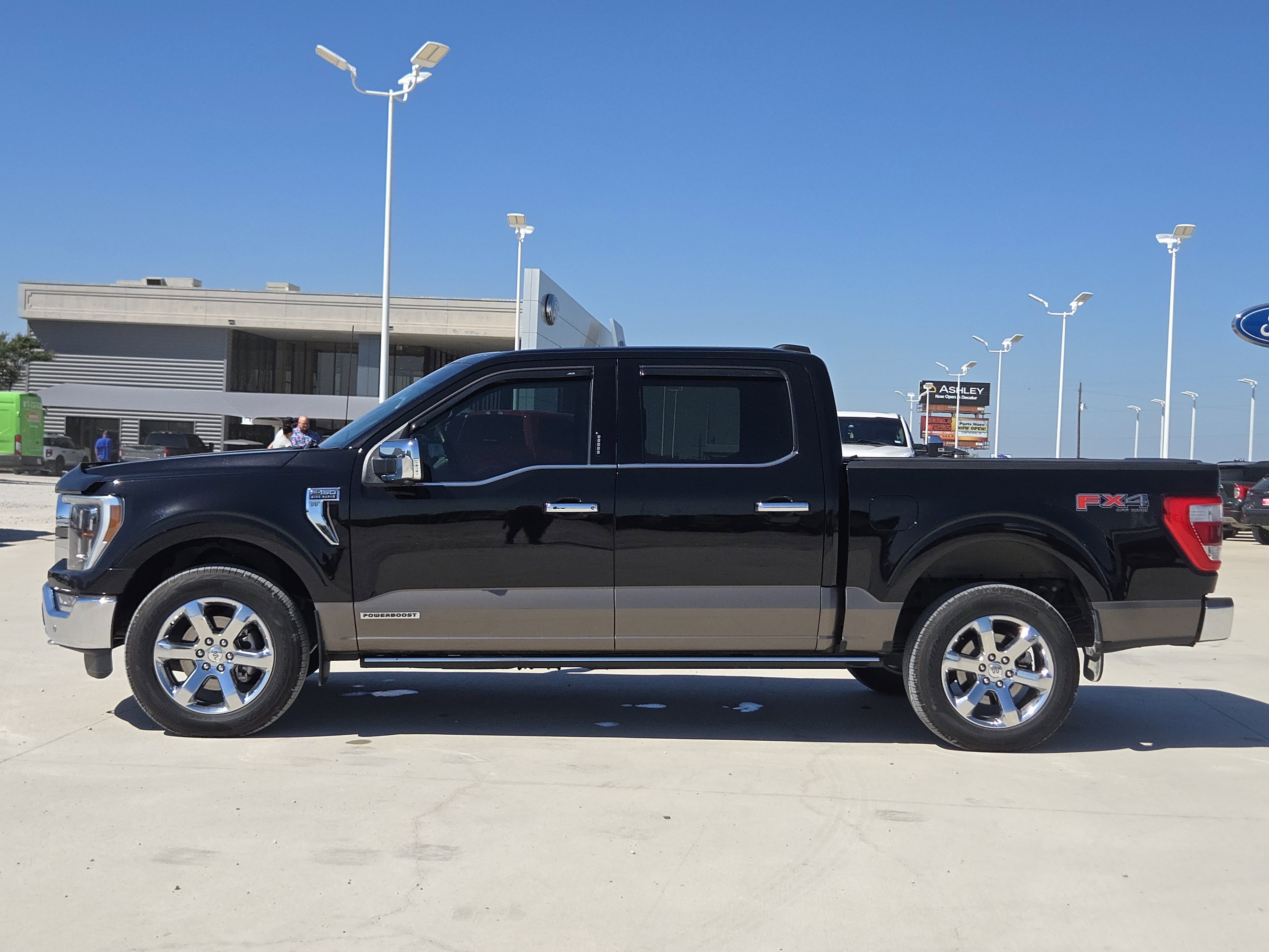 2023 Ford F-150 King Ranch photo 3