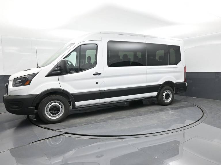 2025 Ford Transit Passenger Wagon XL