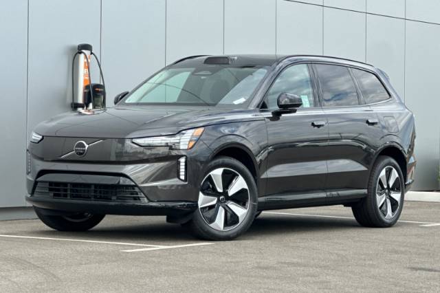 2025 Volvo EX90 Twin Motor Performance Plus