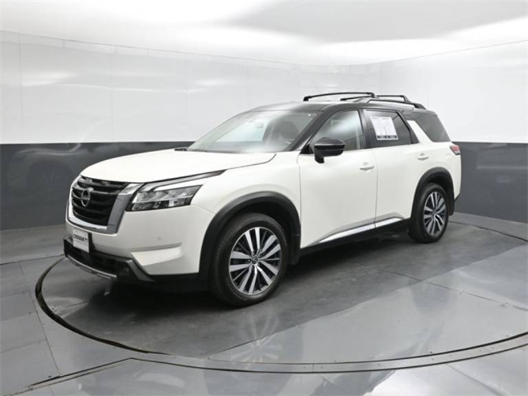 2022 Nissan Pathfinder Platinum