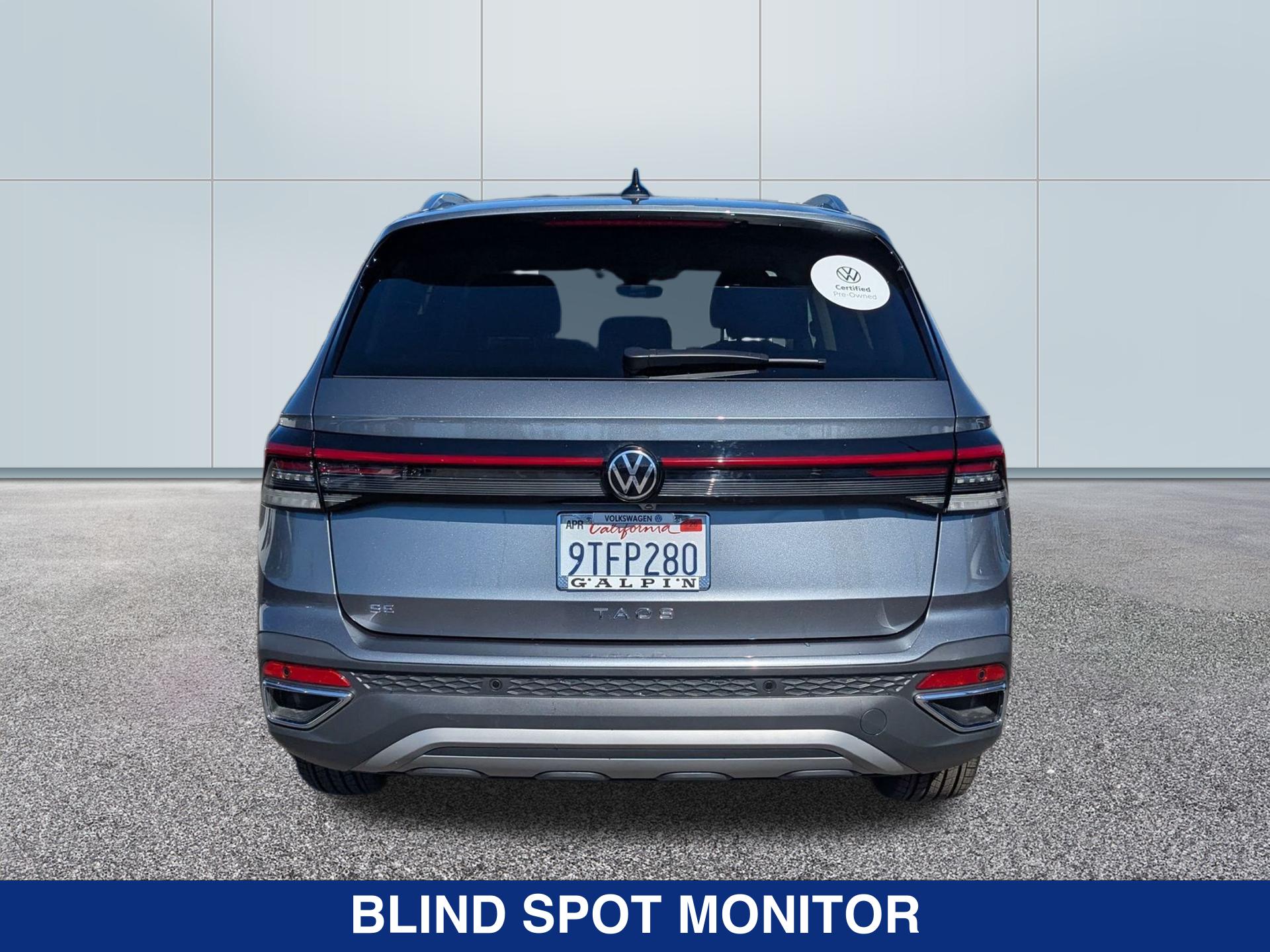 2025 Volkswagen Taos SE photo 4