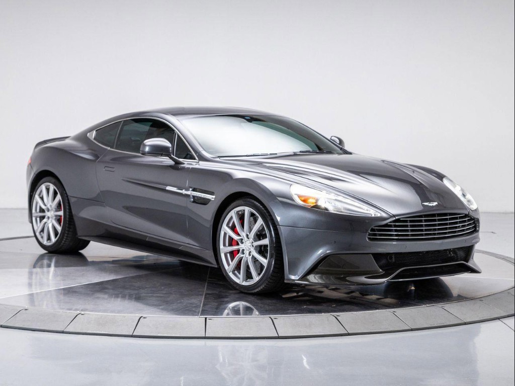 2016 Aston Martin Vanquish Base