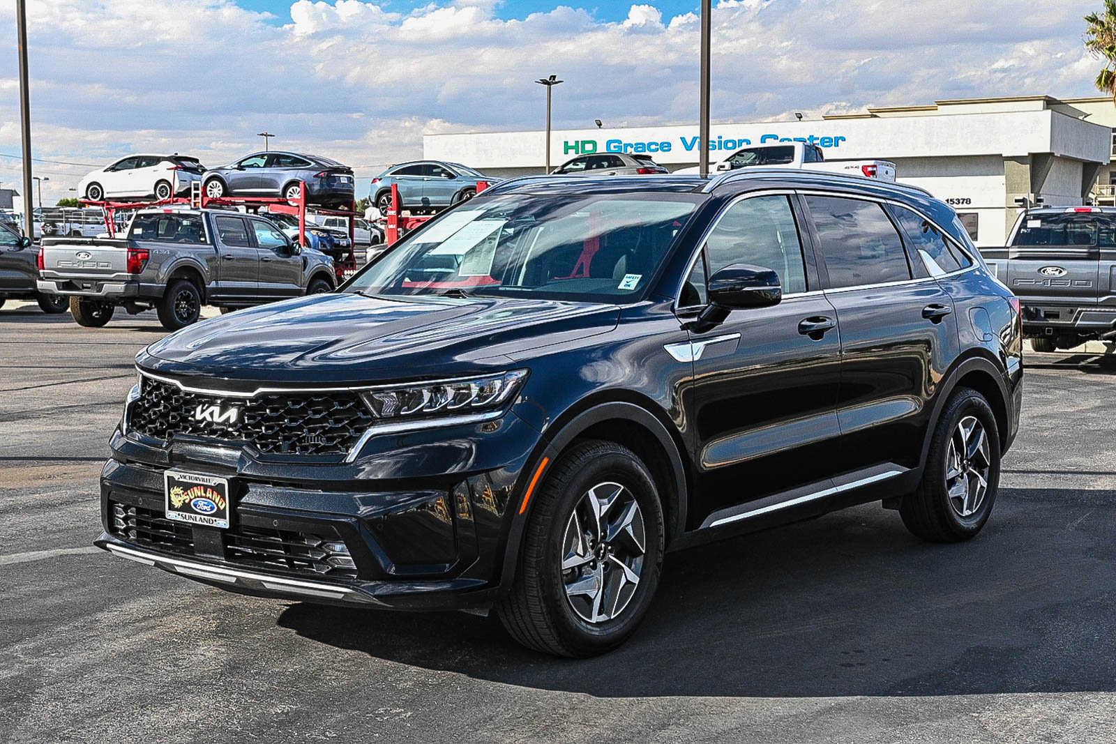 2023 Kia Sorento Hybrid EX photo 2