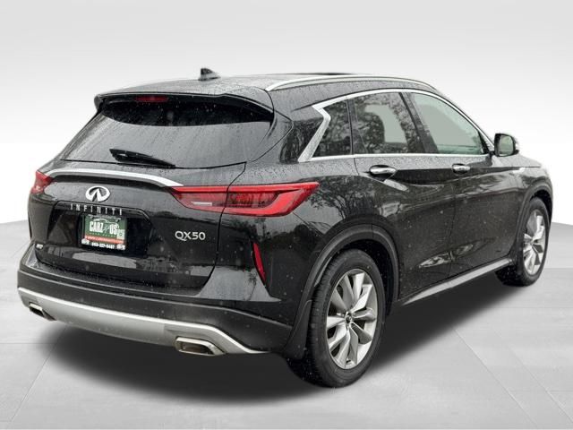 2019 Infiniti QX50 Luxe photo 4