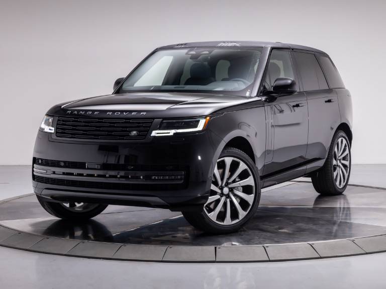 2025 Land Rover Range Rover P530 SE