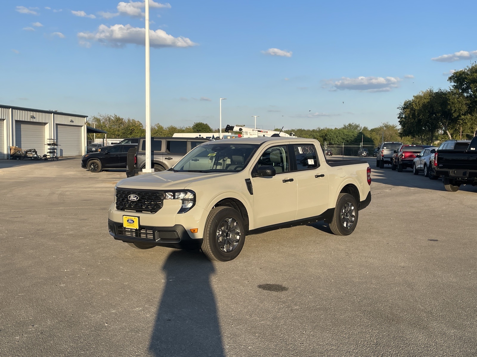 2025 Ford Maverick XLT's photo