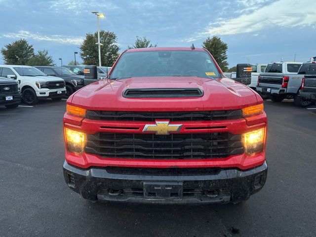2024 Chevrolet Silverado 2500HD Custom photo 2